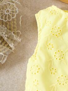 SHEIN 2pcs/Set Baby Girl Spring&Summer Elegant Style Sleeveless Embroidery Top&&Short Skirt - Yellow - View 6