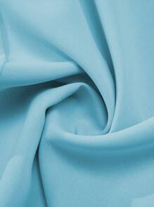 SHEIN Clasi Setelan Dua Potong Atasan dan Celana Leher V untuk Wanita di Musim Panas (Tanpa Sabuk) - Baby Blue - View 6