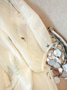 GlowEve CURVE 大码夏季休闲花卉刺绣短袖衬衫 - 白色 - 查看 5