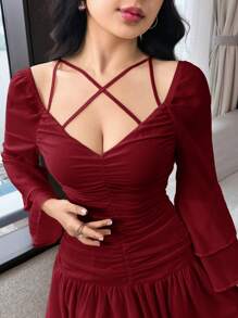 Feyla Vestido midi elegante de unicolor para mujer con diseño cruzado, manga de campana y volante en el bajo - Burdeos - Ver 6