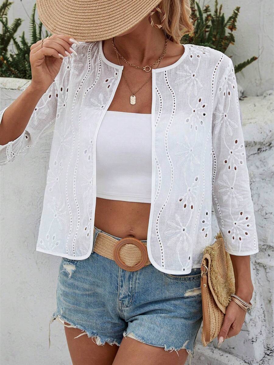 SHEIN PETITE 刺绣镂空白色女式夹克，休闲度假风圆领前开七分袖，日常百搭，舒适高性价比面料