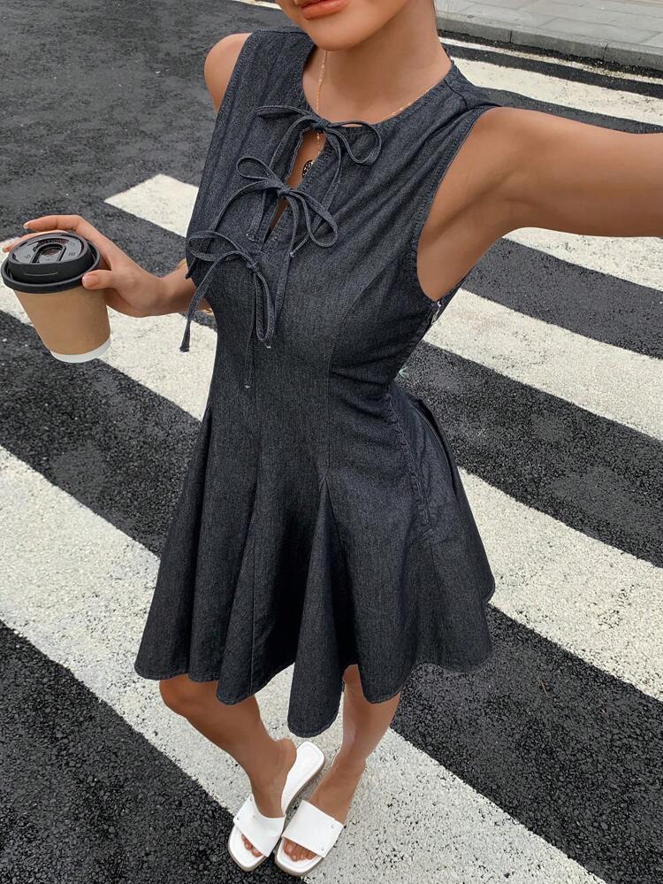Women's Summer Round Neck Sleeveless Tie-Up Half-Opening Hem Short Casual Denim Dress, Sexy & Relaxed
