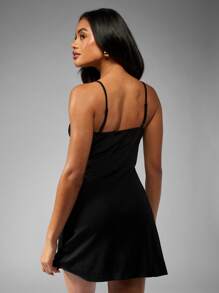 MISSGUIDED Camisón de encaje con detalles de corbata al frente, longitud mini, ideal para el verano y la hora de dormir - Negro - Ver 2