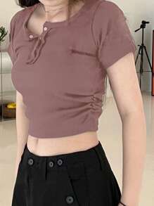 DAZY Women's Crew Neck Short Sleeve Casual Slim Fit Solid Color T-Shirt, Summer