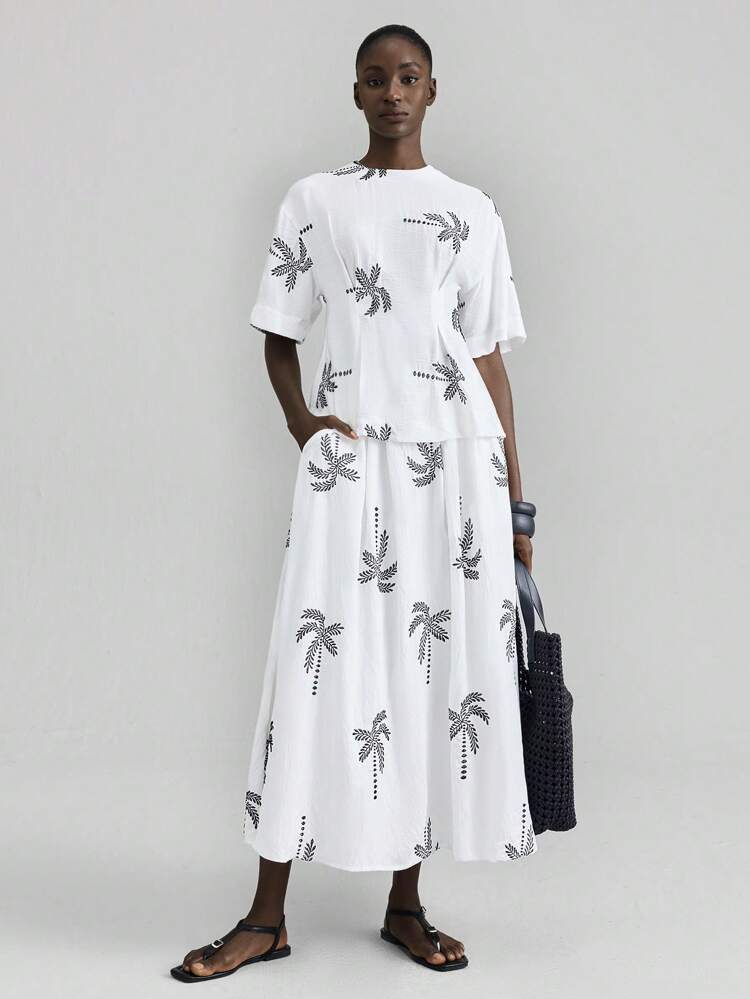 2025 New White Floral Summer Chic Tea Party Holiday Women's Blouse,Embroidered Round Neck Short Sleeve Cinched Waist Bohemian Style Vacation Wear