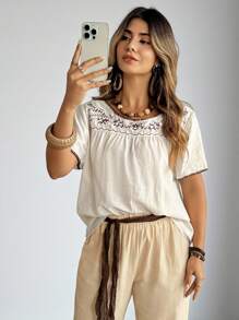 SHEIN LUNE 加大码女式刺绣短袖圆领衬衫上衣，花卉刺绣饰边加大码休闲优雅衬衫 - 杏色 - 查看 7