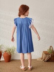 Blossori Little Girl's Blue And White Vacation Midi Dress With Round Neck Short Sleeves And Lace Ruffle Detail - Blue and White - View 2