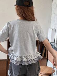 Dazy Kids 少女基本款休闲T恤，蕾丝和格子下摆拼布 - 灰色 - 查看 8