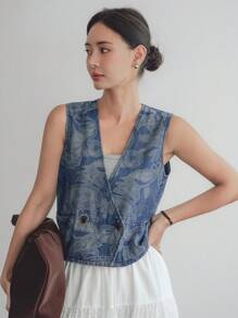 Dazy-Less 女式夏季复古印花吊带背心上衣，V 领花卉刺绣休闲办公室无袖牛仔衬衫 - 淺色水洗藍 - 查看 3