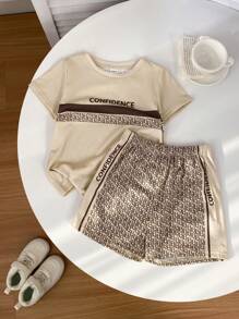 Set di maglietta a maniche corte casual e pantaloncini per ragazzi, adatto per outfit per bambini, abbigliamento per ragazzi, set per il ritorno a scuola dei ragazzi, adatto per feste di compleanno, feste serali, recite, cerimonie di apertura, uso quotidiano, scuola, viaggi, sport