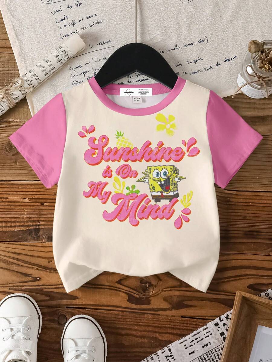 SpongeBob SquarePants | SHEIN T-shirt à manches courtes à col rond avec graphique de lettres et de dessins animés blocs de couleurs pour jeune fille