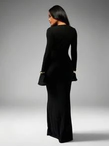 MISSGUIDED Long Sleeve Textured Knit Maxi Evening Dress Floor Length Plunge Neckline Elegant Winter Fall Holiday Party Gown With Bell Sleeves - Black - View 2