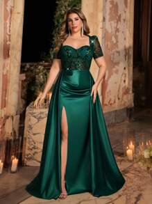 SHEIN Belle Đầm cỡ lớn thanh lịch và lộng lẫy màu xanh đậm sang trọng đính sequin, phối satin, cổ áo hình trái tim, tay ngắn xuyên thấu, dáng ôm đuôi cá, xẻ cao đến đùi, phối nhiều chi tiết nổi bật. Thích hợp cho tiệc tối, tiệc độc thân, hẹn hò, kỳ nghỉ, lễ hội, tốt nghiệp, khiêu vũ, đám cưới, tiệc tối (kiểu công sở), đầm sinh nhật, lễ tốt nghiệp, trang phục giáo viên nữ, đầm giáo viên, ngày Valentine. - Màu xanh lá cây đậm - Xem 9