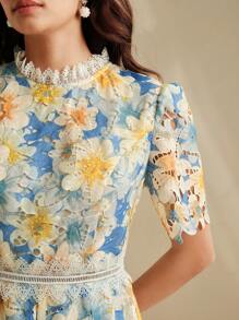 Anewsta فستان مزخرف بنقوش الأزهار مع إضافات دانتيل وتصميم مشدود للخصر، أنيق وقابل للتنوع التصاميم