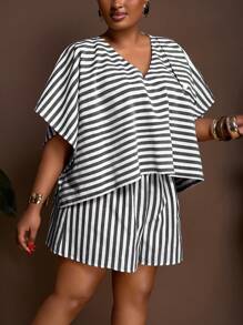 Slaydiva 2025 新款夏季休闲/通勤/旅行黑白条纹 V 领宽松短款上衣和高腰 A 字短裤两件套大码女装