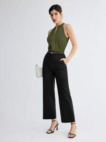 SHEIN BIZwear 纯色钥匙孔领优雅吊带背心，通勤、日常穿着皆宜，浪漫90年代复古风，适合圣诞节、新年、情人节、派对、海滩、毕业典礼、时尚、嘉年华、假日、婚礼宾客、外出、约会、聚会、音乐会、舞台表演、早餐、机场等多种场合。 - 軍綠色 - 查看 10
