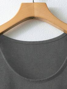 EMERY ROSE Atractiva camiseta sin mangas para mujeres con encaje contrastante largo para el verano - Gris Claro - Ver 3
