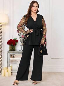 Modelyn Set da due pezzi con top a maniche corte e pantaloni in maglia ricamata, di taglia grande