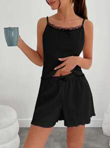 EURMUSE Wonen 撞色蕾丝和生菜边吊带上衣和生菜边休闲短裤家居服套装 - 黑色 - 查看 5