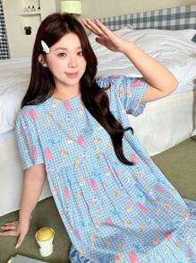 Dazy Plus 加大码花卉印花宽松圆领长款休闲女童睡袍，返校服睡衣