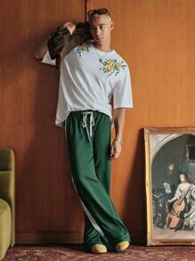 Manfinity VCAY Unisex Casual Knit Mid-Rise Drawstring Waist Split Hem Side Tape Embellished Wide Leg Sweatpants - Green - View 3