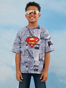SUPERMAN X SHEIN Tween Jungen Cartoon Superhelden Schwarz-Weiß Zeitungsmuster cooles und stylisches graues Kurzarm T-Shirt