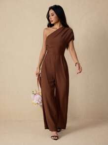 SHEIN PETITE Combinaison sans manches en lin texturé de couleur brune avec design asymétrique. Nouveauté printemps/été 2025, idéale pour les festivals de musique, Pâques, la Saint-Patrick, le style occidental, nomade, les fêtes d'anniversaire, la remise des diplômes, le style campus, les tenues quotidiennes décontractées, les vacances, les croisières, la plage, les bains de soleil, les virales et le style de rue. - Tabac - Voir 9