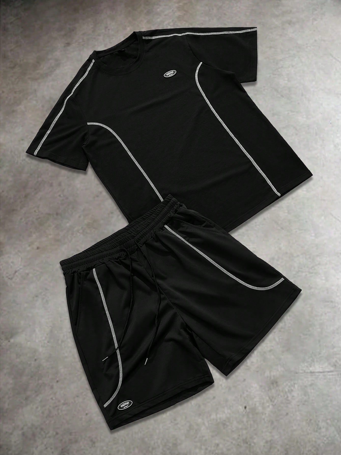 Manfinity EMRG Men's Letter Print Round Neck Short Sleeve Casual T-Shirt And Drawstring Waist Shorts