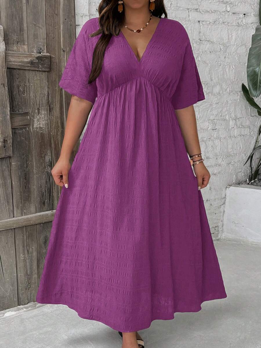 SHEIN VCAY 大码女式休闲纯色V领短袖连衣裙