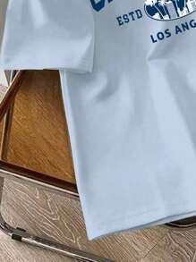 Manfinity Joysei 标准尺寸男士休闲简约加州口号印花圆领 T 恤（材质） - 淺藍色 - 查看 5