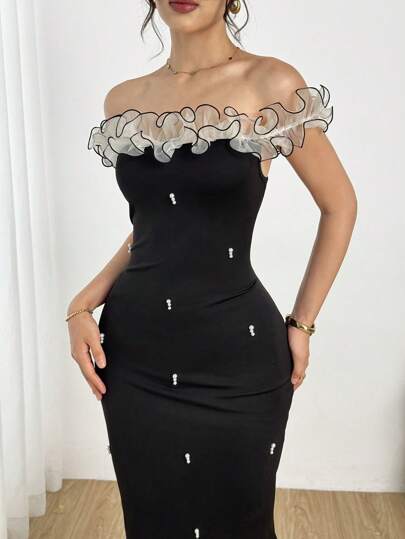 Modelyn Elegant Off-Shoulder Pärlprydnadsfull Volangklänning med Slit