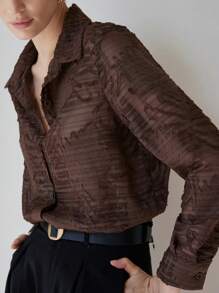 Aveloria Modichic 优雅复古刺绣花卉纹理面料立领长袖工作上衣 - 咖啡棕 - 查看 2