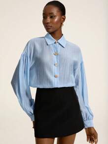 Revavyn 女式简约艺术领前纽扣长袖中长衬衫 - 藍色 - 查看 3