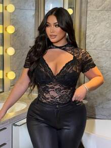 NU&NOW 1 件大码女式花卉蕾丝镂空设计短袖修身性感 T 恤 - 黑色 - 查看 4