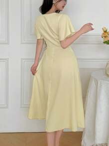 Modelyn Women's Jacquard Mid-Length Dress With Rose Decor, Pale Yellow, Summer - Yellow - View 2