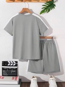 SHEIN Little Byeori 2pcs/Set Tween Boy College Style Contrast Color Round Neck Letter Print Shorts Set,Light Grey,Summer,Streetwear,City Break Daily Casual Wear,Sports - Grey - View 2
