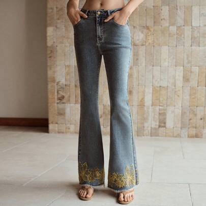 RAW HEM EMBROIDERY FLARE LEG JEANS