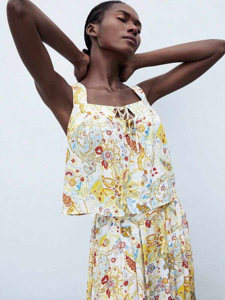 SHEIN Maija Women Paisley Print Sleeveless Blouse, Fashionable Boho Chic Casual Summer Vacation Wear, Comfortable Fitted Cut-Out Bowknot Decor Design All-Match Summer Clothing For All Seasons, Modern Holiday Fashion Design, Comfortable Beach Beach Clothing, Bohemian Style, Isabi Island Holiday Wear, Summer Dopamine Holiday Wear, Ins Same Style Holiday Style, Exotic Atmosphere, Country Concert, Western Style Clothing