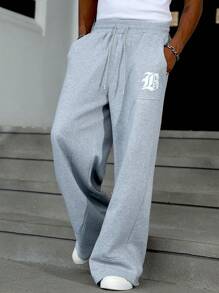 Manfinity Hypemode Men's Casual Versatile Letter Printed Drawstring Waist Sweatpants, Gym Sweatpants, Summer - Light Grey - View 1