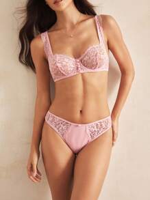 Charlaine 2 件浪漫优雅 1/2 罩杯钢圈半罩杯性感文胸套装，带仿珍珠、花卉蕾丝荷叶边细节、三角形性感内裤，粉色 - 粉色 - 查看 4