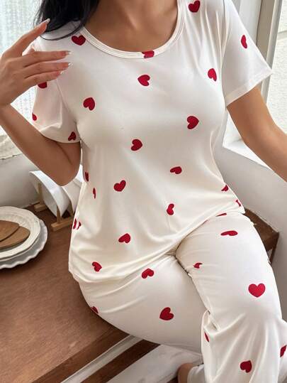 SHEIN Women Heart Print Short Sleeve T-Shirt & Shorts Pajama Set  Cozy And Elegant Details
