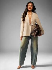 MISSGUIDED Blazer-Bluse mit tiefem Ausschnitt, luxuriöse, moderne Büromode, professionell, geschäftlich, elegant, minimalistisch, formell, anspruchsvoll, langärmlig, mit Kragen