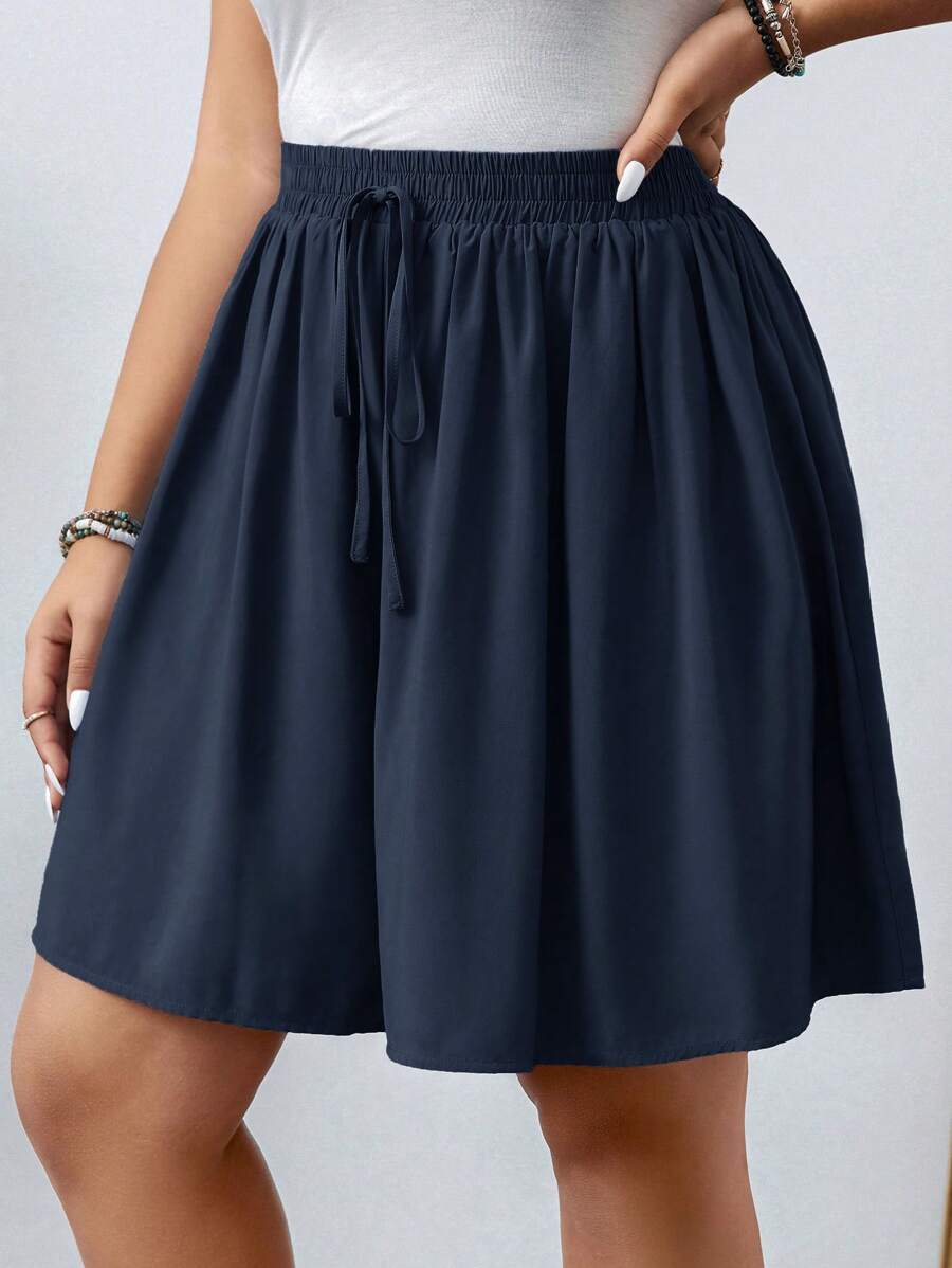 SHEIN LUNE 1pc Plus Size Solid Color Knotted Casual Loose Shorts For Women, Summer