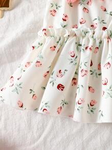 Young Girl Ditsy Floral Decorated Cami And Pants Suit