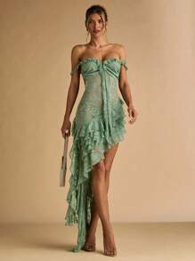 SHEIN BAE Robe verte à fines bretelles pour femmes, avec encolure drapée, dos nu, volants et garniture en dentelle florale 3D. Robe élégante pour vacances à la plage, robe d'été