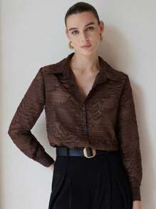 Aveloria Modichic 优雅复古刺绣花卉纹理面料立领长袖工作上衣 - 咖啡棕 - 查看 6