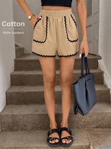 SHEIN LUNE 女士休闲杏色拼布泡泡纱短裤，松紧腰身和荷叶边下摆口袋，适合日常休闲和度假，舒适的泡泡纱面料舒适短裤飘逸短裤可爱短裤卡其色短裤宽松短裤夏季短裤舒适短裤女士沙滩短裤 - 杏色 - 查看 2