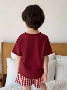 DAZY Conjunto de 2 piezas de camiseta de punto de cuello redondo de manga corta + pantalones cortos a cuadros casuales para niños, conjunto de verano