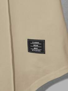 Manfinity BRENVOR 男式字母贴花弧形下摆T恤，夏季