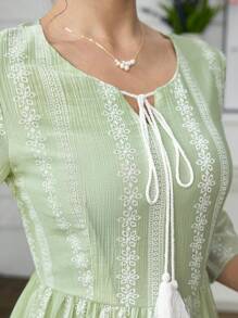 Yasmyna Vestido árabe de mujer con mangas 3/4 y bajo acampanado